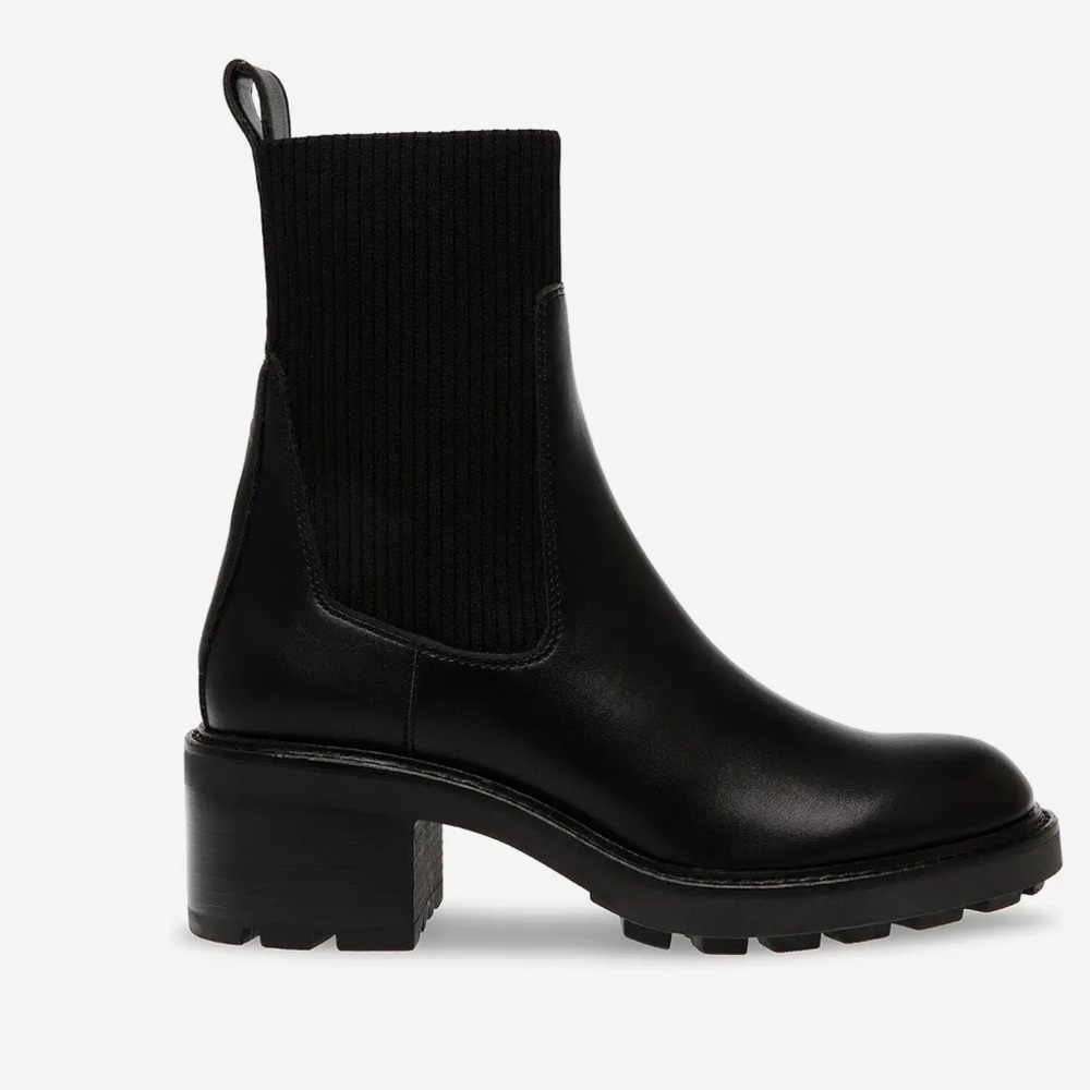 Steve Madden Kiley Black Chelsea Heeled Bootie 9M